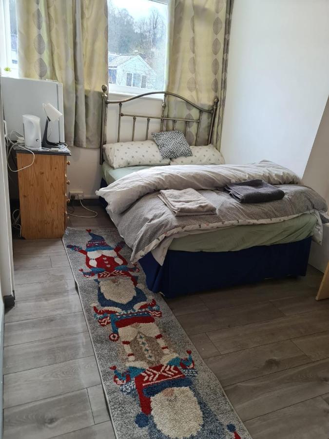 Budget Double En-Suite Bedroom Шефилд Екстериор снимка